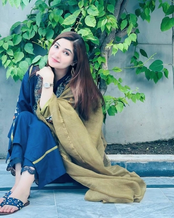 Gul Panra