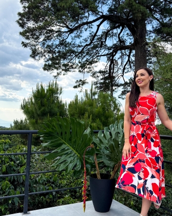 Lorena Menjivar