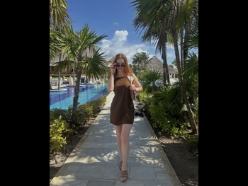  alt="Ansley Hutchinson"
