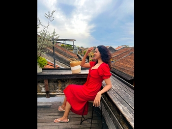  alt="Riya Suman"