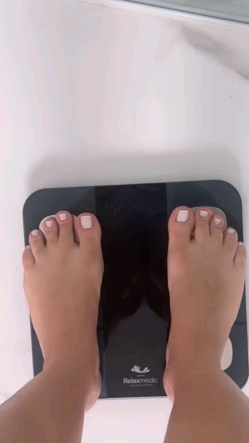 Deolane Bezerra