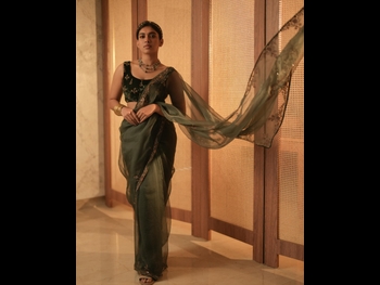  alt="Dushara Vijayan"