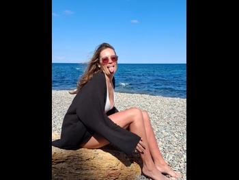  alt="Anna Adamovich"