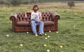 Angus Stone