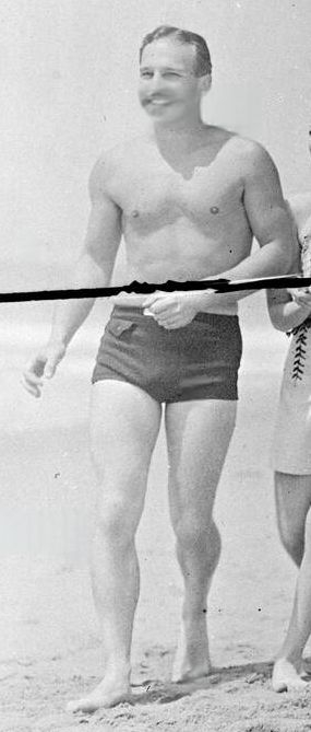 Lloyd Nolan