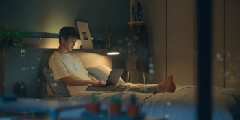 Joon-Young Lee