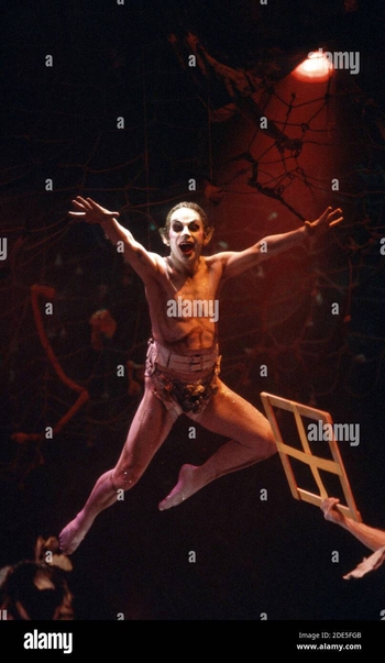 Lindsay Kemp