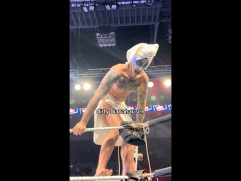  alt="Donovan Danhausen"
