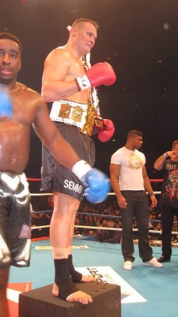 Semmy Schilt