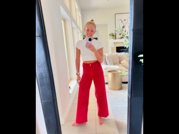  alt="Amanda Scarborough"