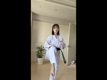  alt="Julia Nagano"