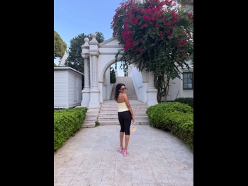  alt="Crystelle Pereira"