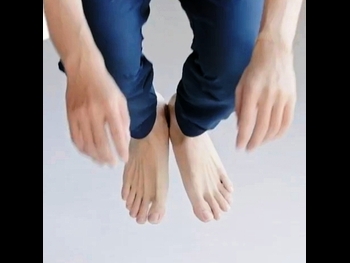  alt="V"