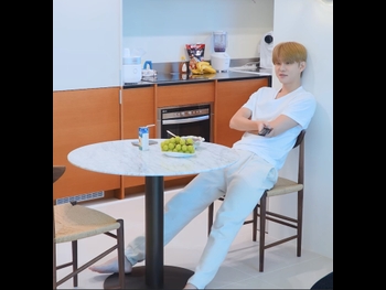  alt="Jungwoo"