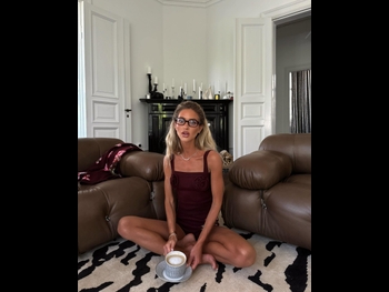  alt="Emili Sindlev"
