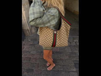  alt="Emili Sindlev"