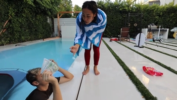 Lizzy Capri