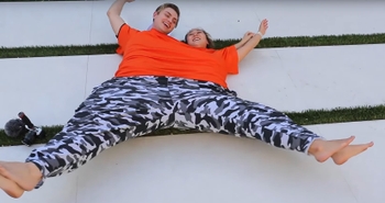 Lizzy Capri