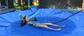 Lizzy Capri