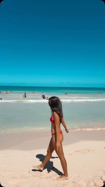 Lyric Medeiros