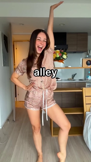 Alley Kerr