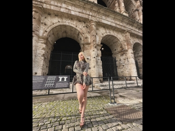  alt="Maya Nazor"
