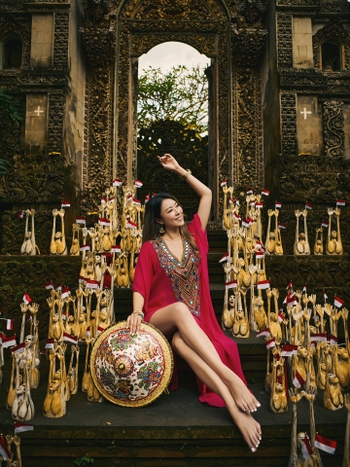 Jolie Chan