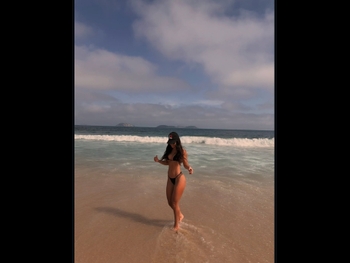  alt="Larissa Santos"