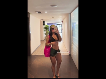  alt="Larissa Santos"