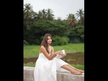  alt="Shruti Chauhan"