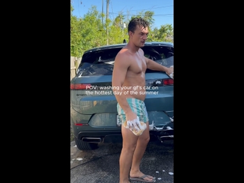  alt="Tyler Cameron"