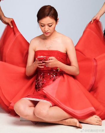 Yiqian Ye