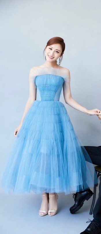 Yiqian Ye