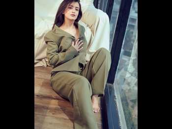  alt="Sakshi Sharma"