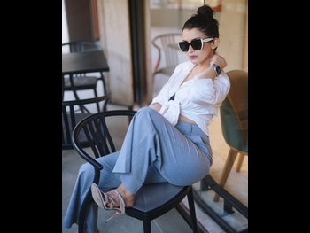  alt="Sakshi Sharma"