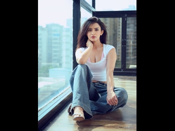  alt="Sakshi Sharma"