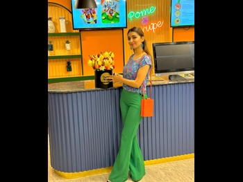  alt="Areej Chaudhry"