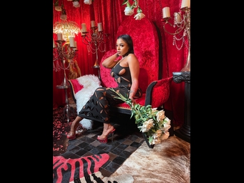  alt="Shira Monae"