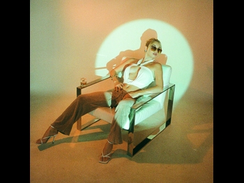  alt="Louise Barnard"