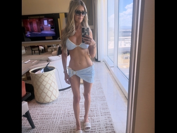  alt="Christina Hall"