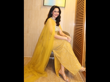  alt="Sadia Khateeb"