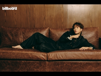  alt="Jackson Wang"