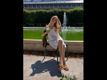  alt="Leonie Hanne"
