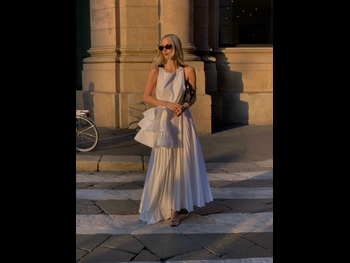  alt="Leonie Hanne"