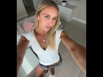  alt="Dakota Ditcheva"