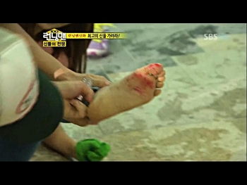  alt="Kim Hee-seon"