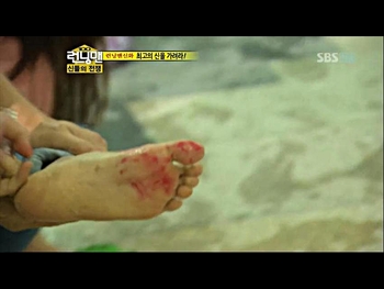  alt="Kim Hee-seon"