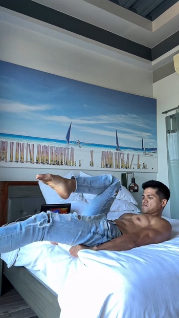 Vin Abrenica