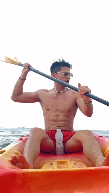 Vin Abrenica