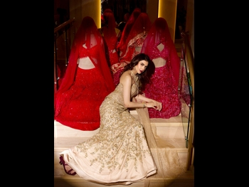  alt="Kashika Kapoor"